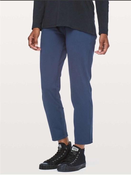 lululemon athletica Pants - Lululemon On The Fly Pant *28" True Navy size 8